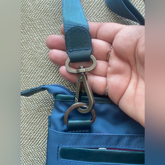 Crossbody Blue Mosey Bag. Silver Color Hardware. Eco friendly. EUC. - Picture 9 of 14